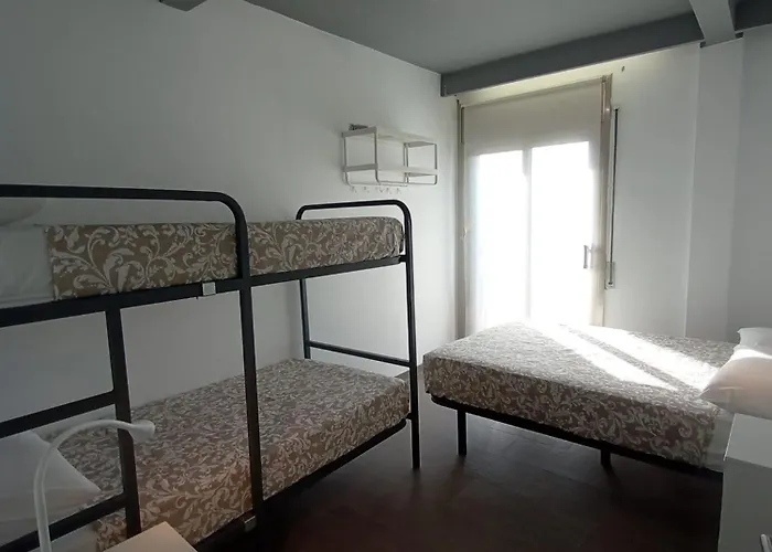 Plaza Universitat Private Rooms